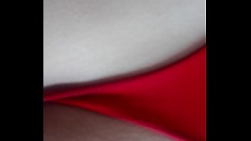 Preview 4 of Esi Girls - En 4 mi Putita y con la tanga puesta!