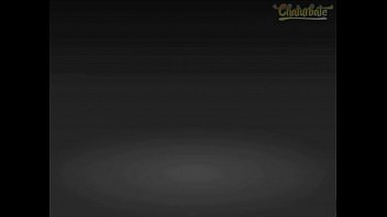 Preview 1 of Kink Sex2 - Shemale morena exibindo seu pau de 30 Cm