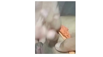 Preview 3 of Horax Xxxx Video Hd 2018 - O primo do meu marido estava escondido me olhando bater ciririca,  n&atilde_o aquentei chamei ele dei gostoso