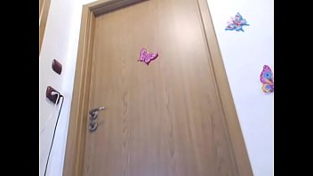 Preview 4 of Laura Venus - Fat mom squirt pussy free cam sex