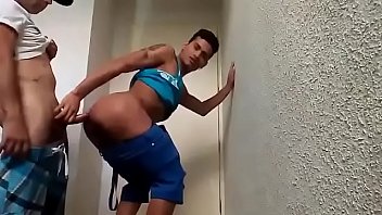 Preview 4 of Pinish Fuck - Tio h&eacute_tero comendo o sobrinho safado