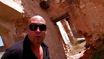 Preview 1 of Son Try Mom Fucking Kitvhen - French amateur fucking filmed outdoor Vol. 10