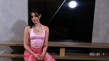 Preview 1 of Xxx Com Kullvi - Teen Emily First Piss Drinking - Video Casting RLP.