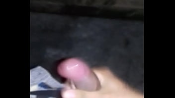 Preview 1 of Tranny Con Chico - Punheta do novinho com gozada