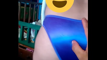 Preview 1 of Moom Andale Boy - Ricas pantis majicos cambian de color y me excita