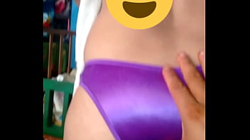 Preview 4 of Moom Andale Boy - Ricas pantis majicos cambian de color y me excita