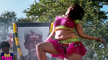 Preview 3 of Bokep Cw Cantik Hot - Gayathri Raghuram Hot Chubby Deep Navel