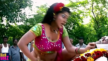 Preview 4 of Bokep Cw Cantik Hot - Gayathri Raghuram Hot Chubby Deep Navel