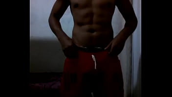 Preview 1 of Sleem Mom Fuck Son - Moreno mostrando o pau