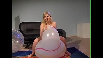 Preview 3 of Brazzers Outing Porn - Loons elevator bounce
