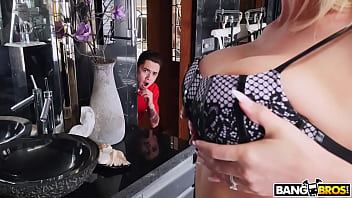 Preview 2 of Sklave Vergewaltigt - Spying Juan Finally Got Fucked By Stepmom