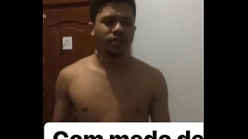 Preview 4 of Incezt Korea - Irm&atilde_o pega outro irm&atilde_o tocando punheta