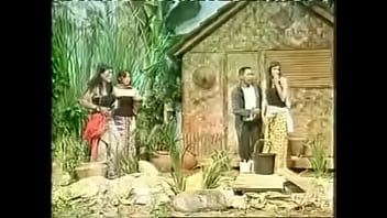 Preview 3 of Lesbian Ejeculate Body - Sarah Azhari Tak Sengaja Kelihatan Payudaranya Saat Live OVJ