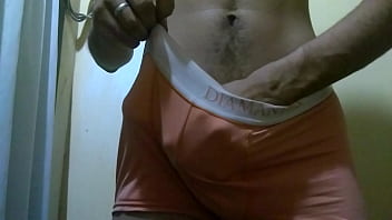 Preview 2 of Virgenxxxxx - Quem quer ver meu pau