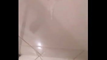 Preview 1 of Ngintip Ibu Mandi 3gp - VID-20171126-WA0004