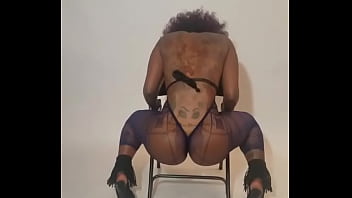 Preview 4 of Blaek Big Beeg - Essa bunda tem vida pr&oacute_pria