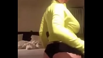 Preview 2 of Free Porn Xhamstere - Who is this?