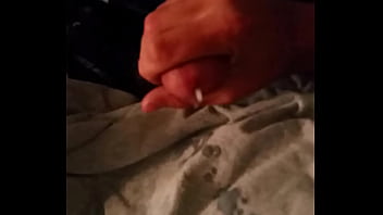 Preview 3 of Boo Sex Xxx - Huge cumshot by twin