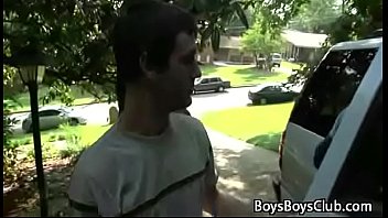 Preview 3 of Gine Deep Throat - Gay Interracial Dick SUcking ANd Handjob Porn 12