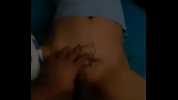 Preview 4 of Real Hooker Rape - La graba dandole dedo en Periscope