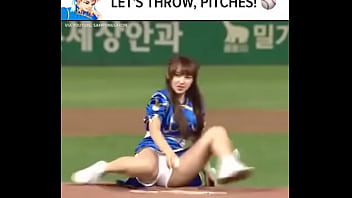 Preview 2 of Beeg Heep Faking - GameSpot - Chun Li can throw. Watch the original video...