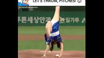 Preview 3 of Beeg Heep Faking - GameSpot - Chun Li can throw. Watch the original video...