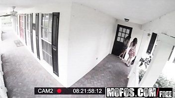 Preview 1 of Agelina Whit Xnxx - Mofos B Sides - (Jade Nile,  Sarai) - Bad Girls Caught Stealing