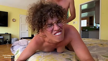 Preview 4 of Phim Sexdu Nhau Voi Nu Tu Si - Surfer Stepmom Takes Stranger Home After The Beach
