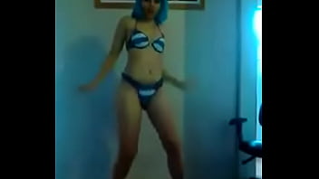 Preview 4 of Scex Viedo - Chica bailando en bikini de cosplay
