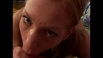 Preview 2 of Fan Mu Korea - Horny teen fucker loves sucking and stroking on every inch of a cock