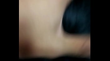 Preview 2 of Mom Boy Sex Full Moves - Hermosa novia dando un oral