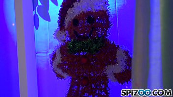 Preview 1 of Le Cul Chachoui - Spizoo - Ava Addams and Trinity St Clair fucks Santa&#039_s big dick,  big boobs