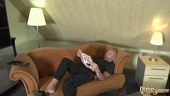 Preview 1 of Feel My Woman - Old man fucks 2 she swaps cum with her girlfriend BFF forever