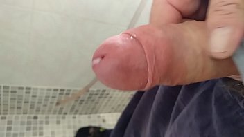 Preview 4 of Anita Blond Xxx - VID 20171116 pajilla con pijama en la ducha