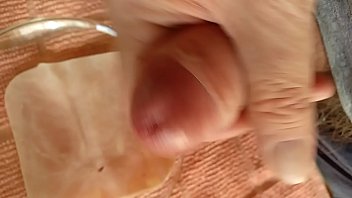 Preview 2 of Slut Wife Get Creampied - VID 20171117 preparando un sandwich