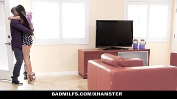 Preview 1 of Recits De Maris Cocus - HotGirlCams.club Cute Asian Teen Shares Cock With Hot Milf