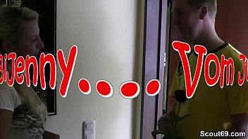 Preview 1 of Club Fick - Jungschwanz bekommt seinen ersten Fick von Mutti
