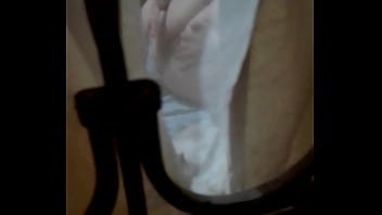 Preview 2 of Porny Nude Desi - Espiando a mi vecina