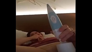 Preview 3 of Xxxx Hd Vedo - Melissa vibrating wand clit play