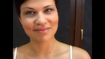 Preview 1 of Sandra And Teacher - Big dick guy gets his dick sucked by a pretty whore with cute short hair
