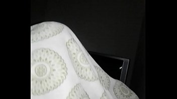 Preview 1 of Ladki Ki Kutta Ghoda Lete Huye - Gagging on my dick under the covers lmao