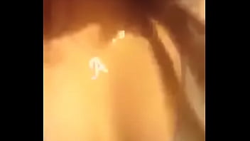 Preview 2 of Dicks Vietnamese Chick Milking - D&aacute_ndose placer solita