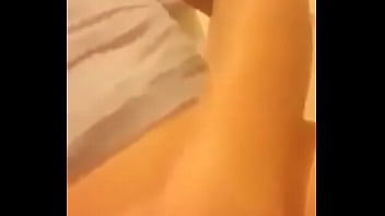 Preview 1 of Dicks Vietnamese Chick Milking - D&aacute_ndose placer solita
