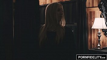 Preview 2 of Ka 6jwz - PORNFIDELITY Hot Blonde Riley Reyes Ass Fucked Hard