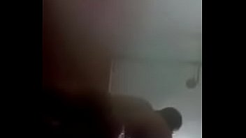 Preview 1 of Brazzers Boss Wife - Hetero tomando una ducha (camara oculta)
