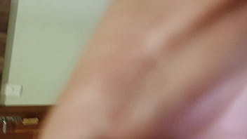 Preview 3 of Mom And Dauter Fucking - Comendo o cuzinho da trans mais safada