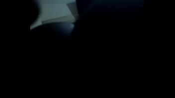 Preview 1 of Dost Ki Maa Ko Choda Videos - La negra peg&aacute_ndole los cachos a su marido (1)