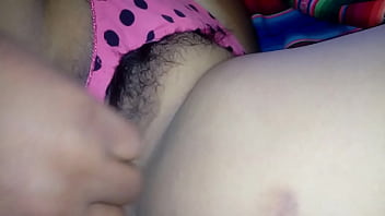 Preview 3 of Xxx Saxe Eo Handi - Llego b. y le reviso la conchita peluda