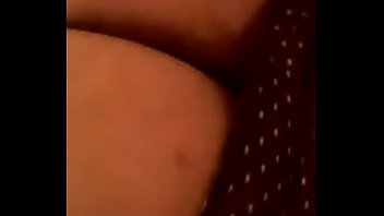 Preview 4 of 16 Thun3 - chavita picandose en el ba&ntilde_o