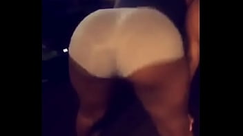 Preview 1 of Hhote Sixy Xxx - booty shaking